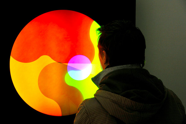 themenausstellung_farbe_licht_experiment_axelbuether-02